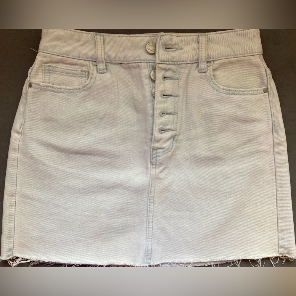 Pacsun light wash denim skirt.